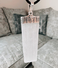 Load image into Gallery viewer, Selenite Wand Necklace
